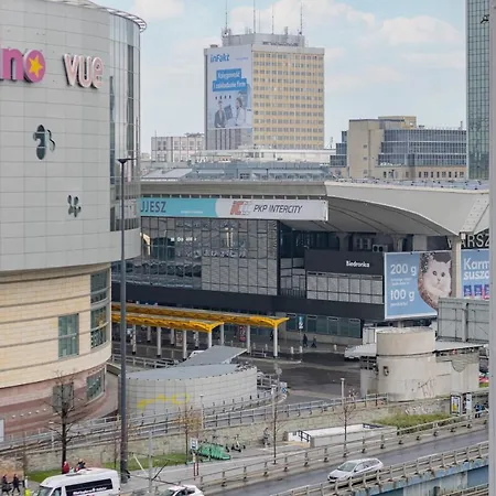 Zlota Center Of By Renters Varşova