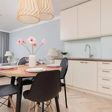 Zlota Center Of By Renters *